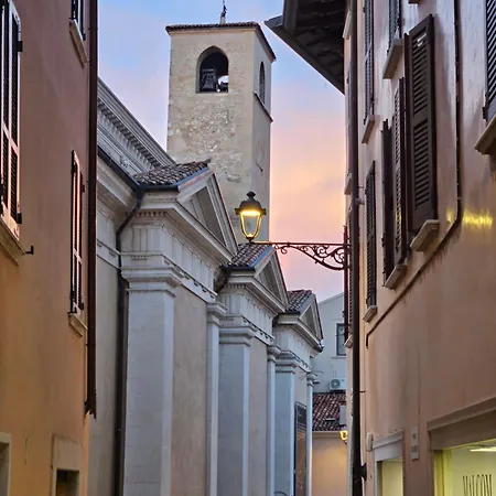 Casa Di Maggio - By Tourquoisevea ديسينسانو ديل غاردا